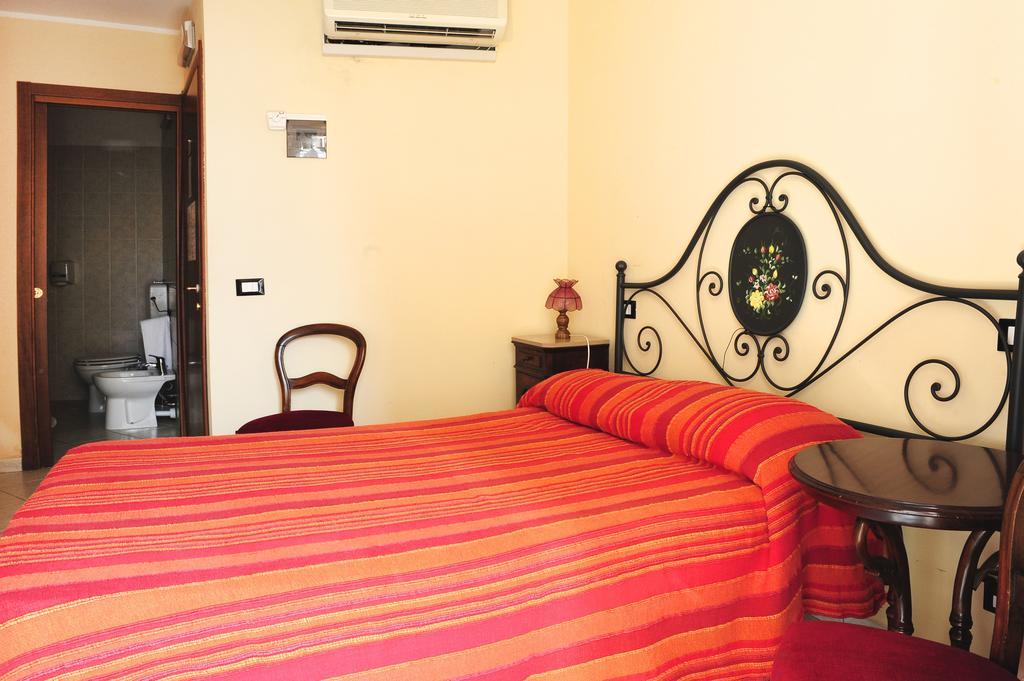 Hotel Giuseppe Ventimiglia Kültér fotó