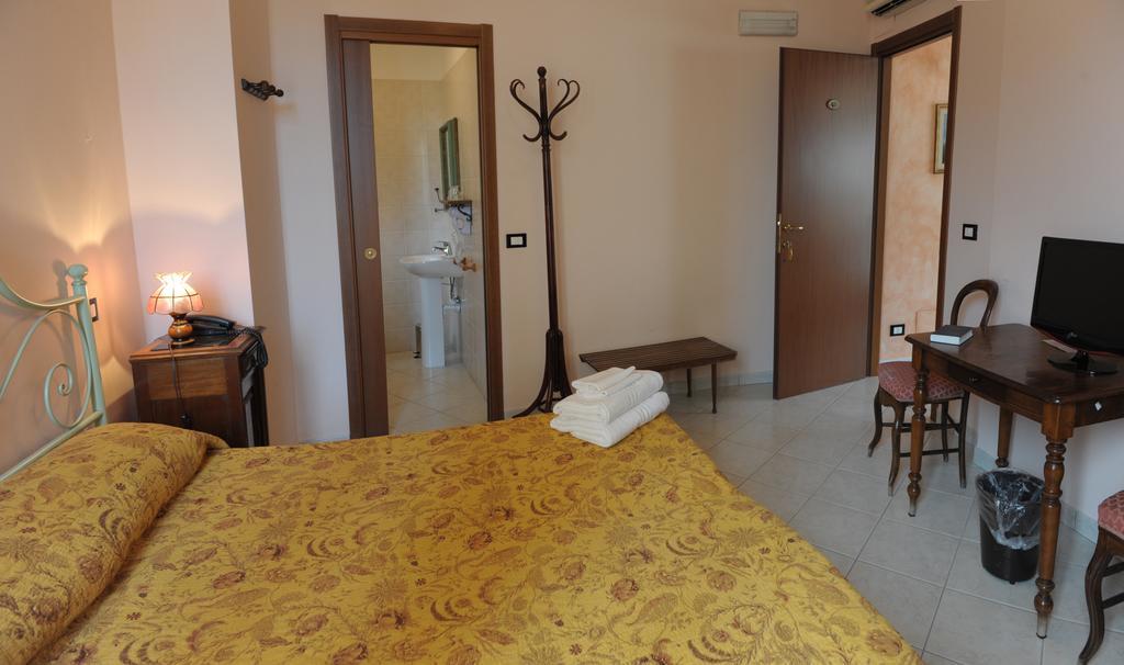 Hotel Giuseppe Ventimiglia Kültér fotó